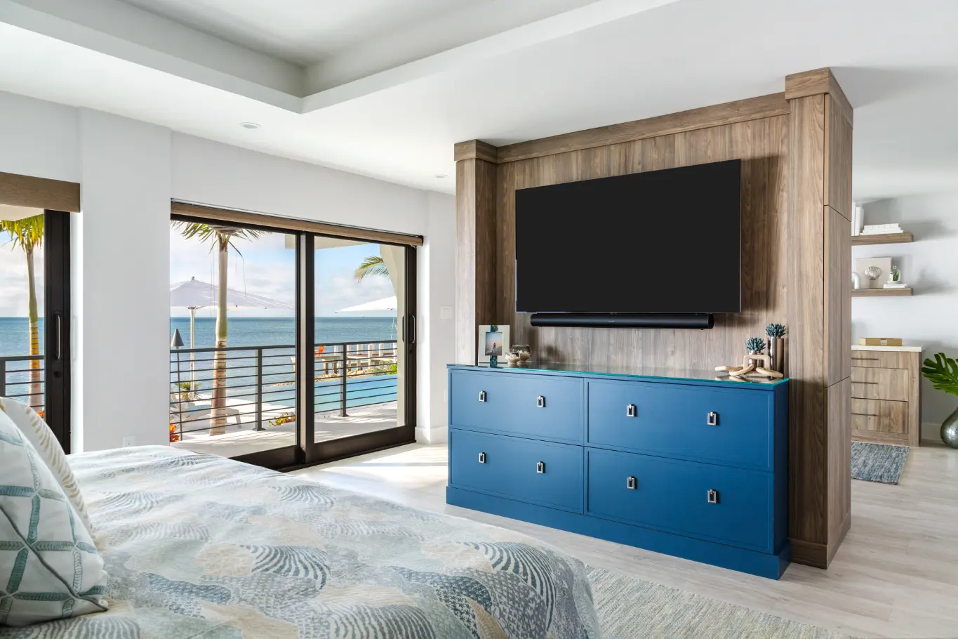 Primary suite with oceanfront balcony