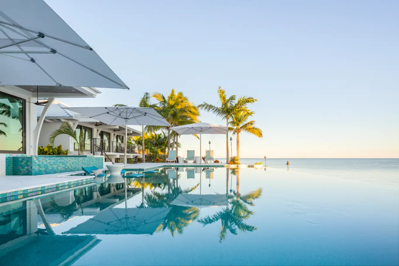 Oceanfront infinity pool at 100 Tingler Ln, Marathon FL